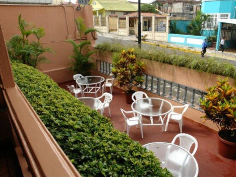 Hotel Vesuvio Сан Хосе Екстериор снимка