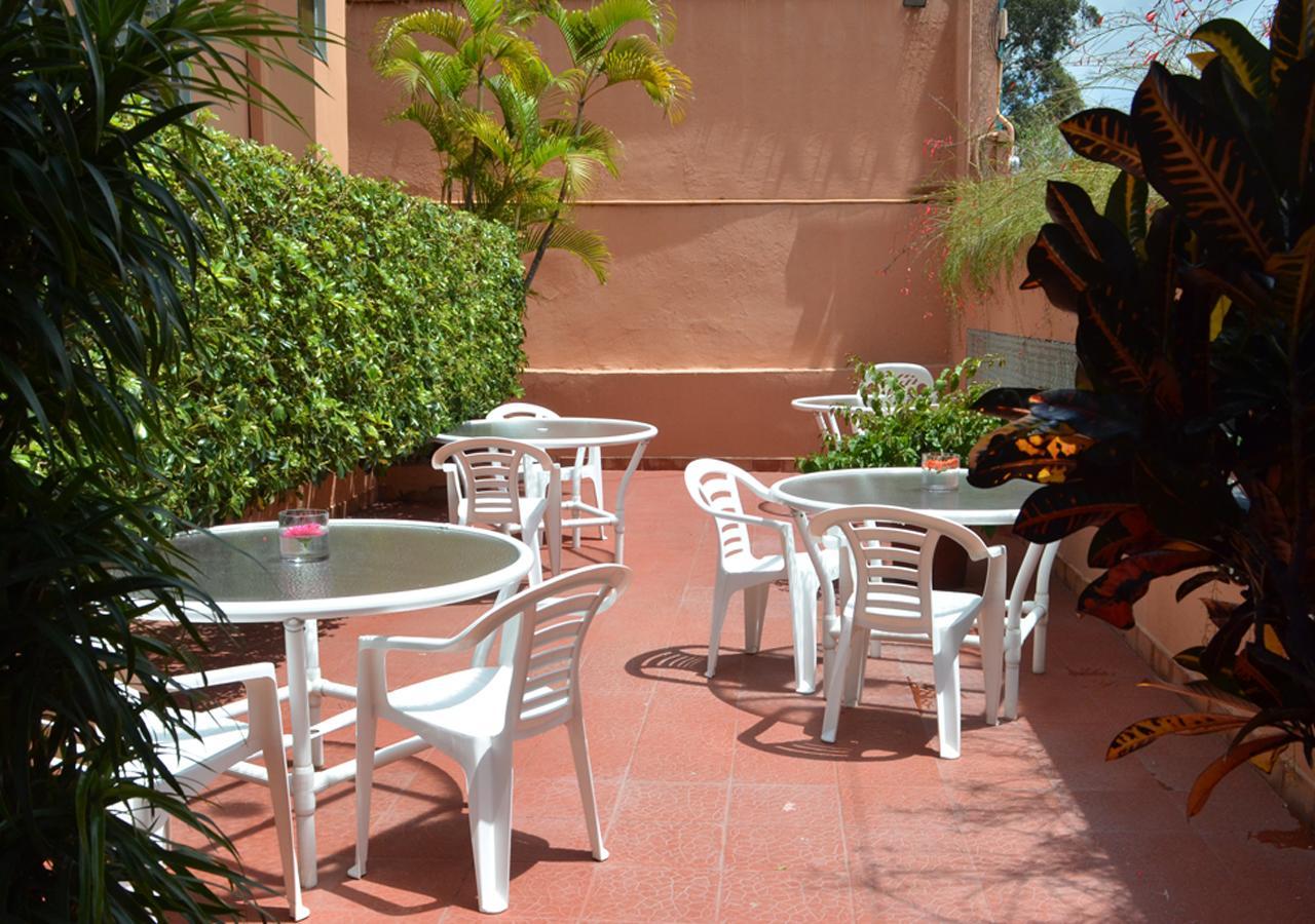 Hotel Vesuvio Сан Хосе Екстериор снимка