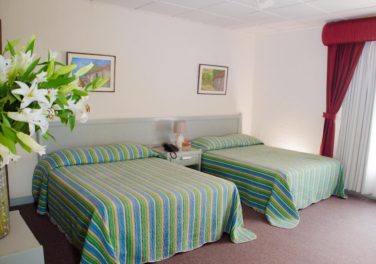 Hotel Vesuvio Сан Хосе Екстериор снимка